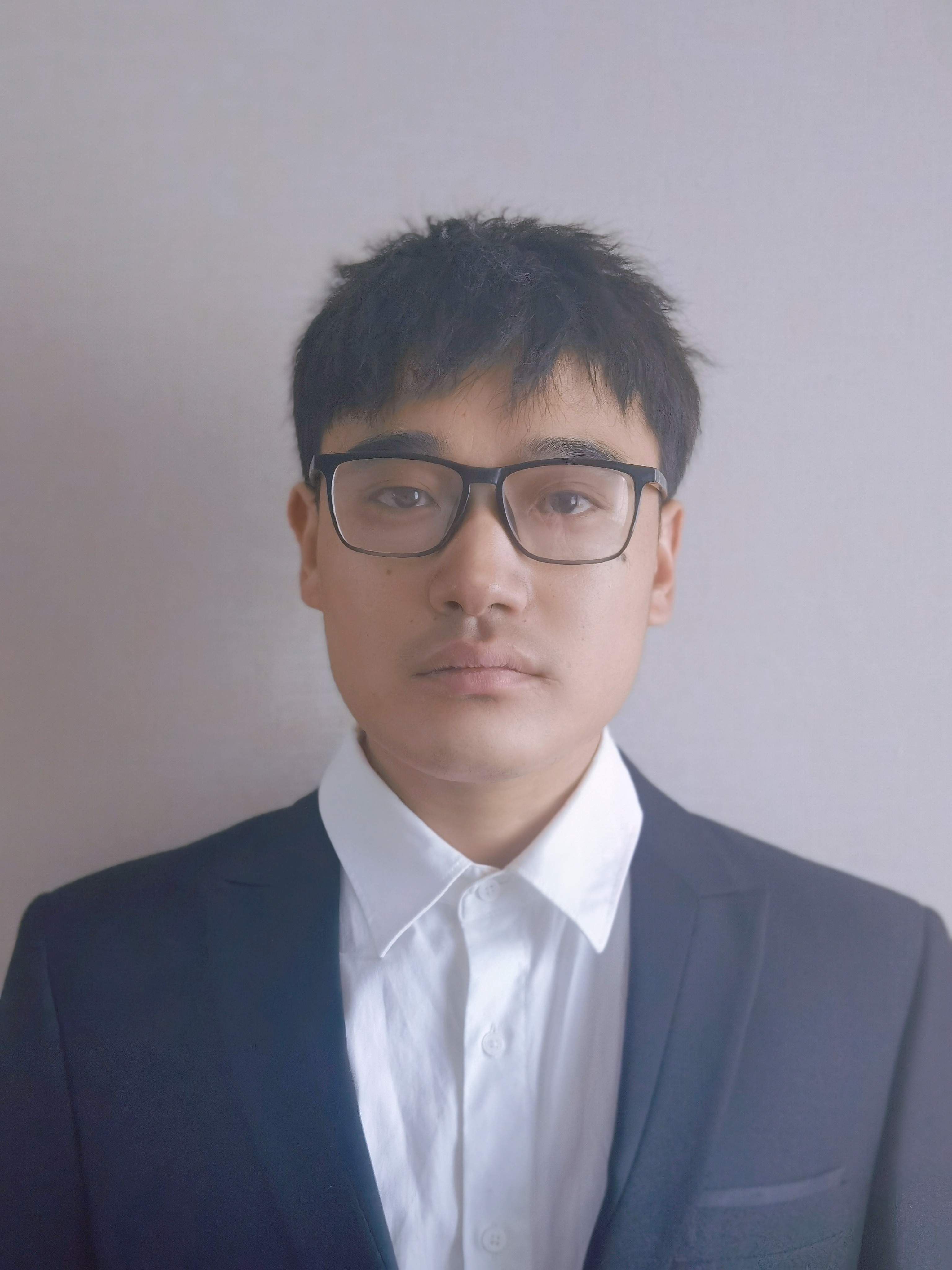 姓名 叶浩 （房地产销售服务人员） 性别男从业机构成都市海豚安家房地产