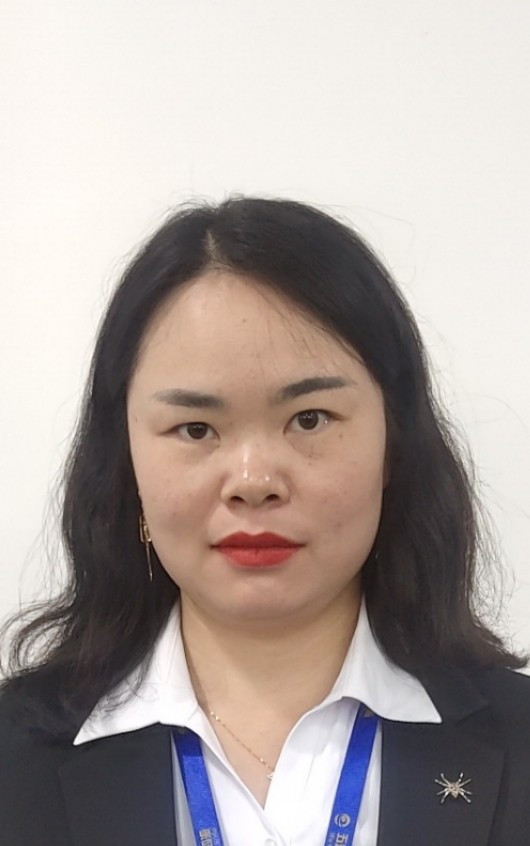 姓名 侯芳 （房地产销售服务人员） 性别女从业机构成都和成成瑞房地产经